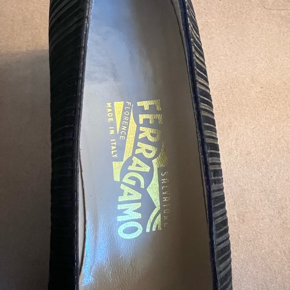 Salvatore Ferragamo Women’s Striped Block Heels Black Shoes Size 9 DQ68961 - Picture 2 of 9